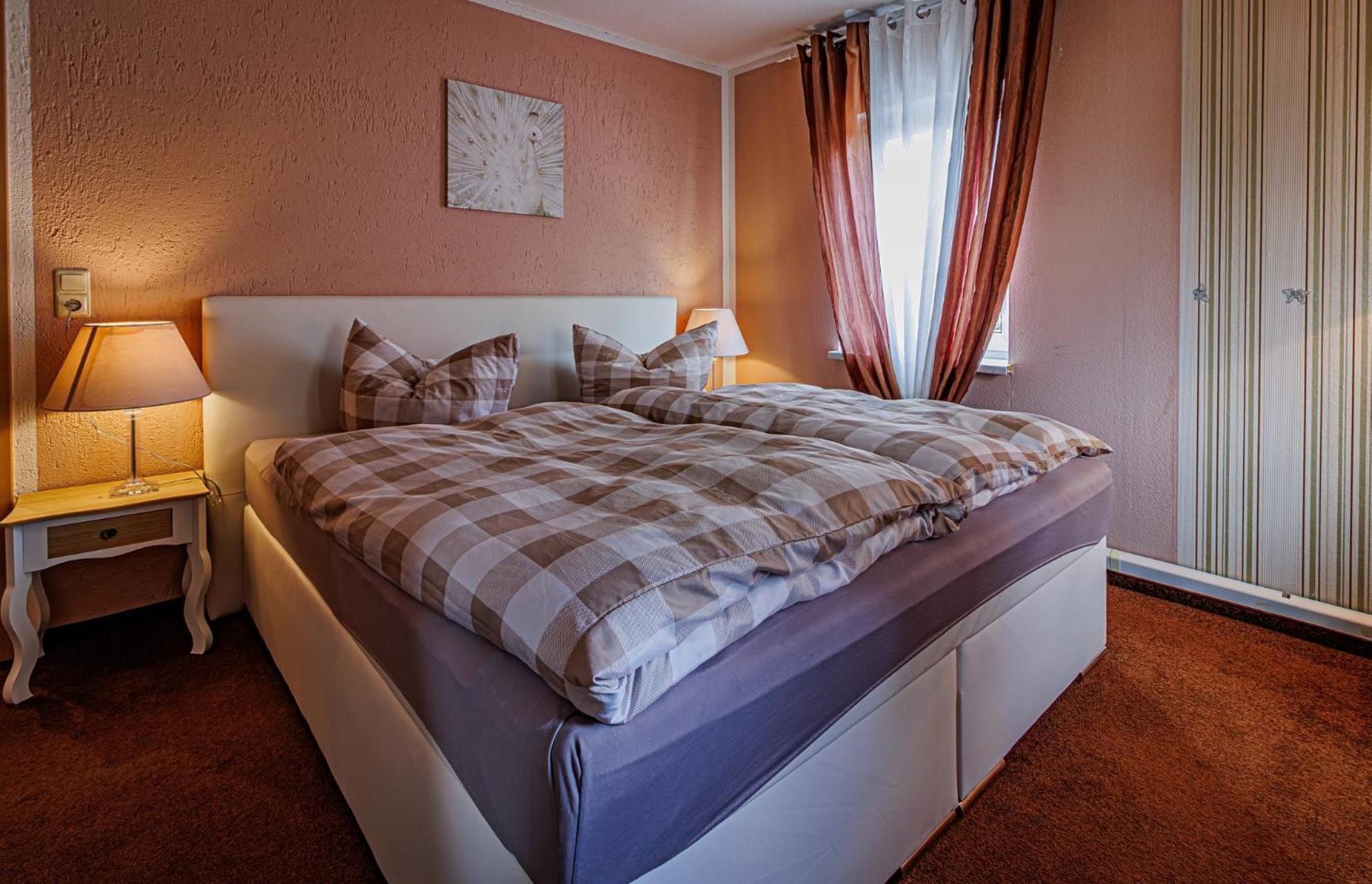 Apartamento Wohnen Ueber Einem Mediterranen Restaurant,apartment 2 Oder 3