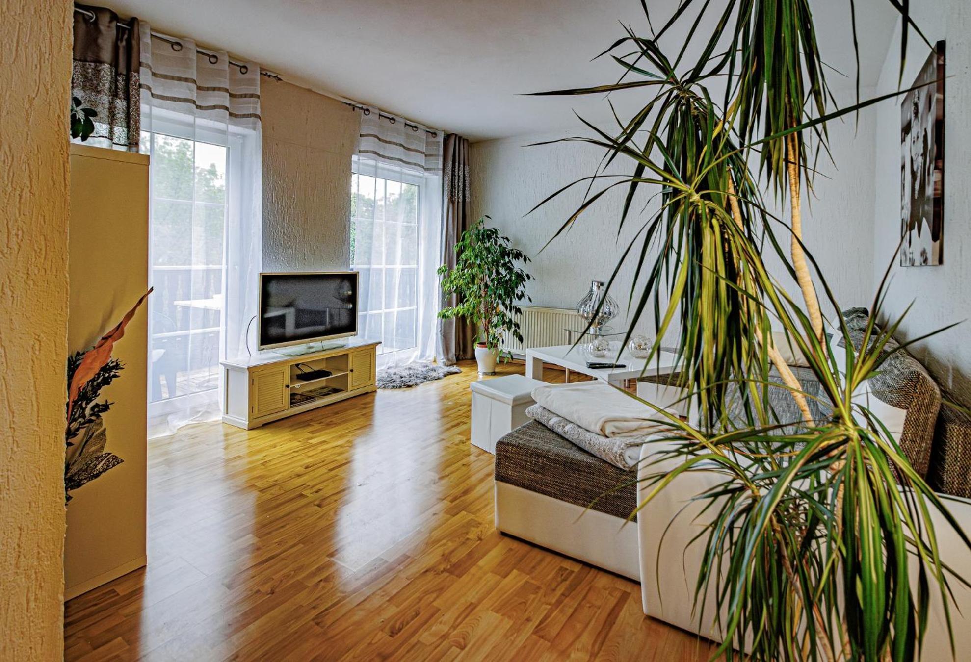 Wohnen Ueber Einem Mediterranen Restaurant,apartment 2 Oder 3 Apartment Leipzig