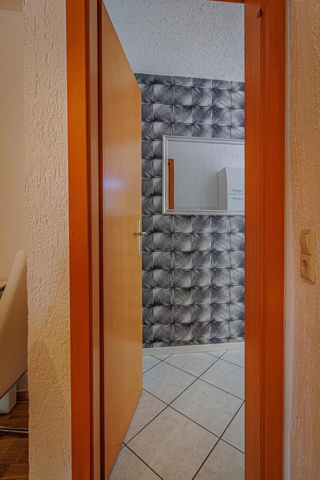 Wohnen Ueber Einem Mediterranen Restaurant,apartment 2 Oder 3 Leipzig