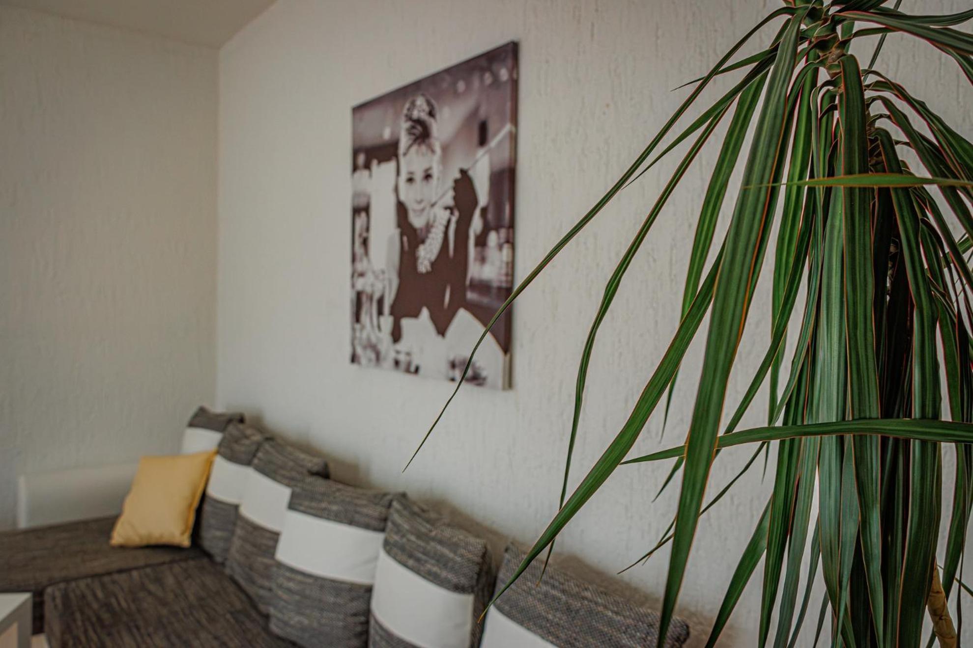 Wohnen Ueber Einem Mediterranen Restaurant,apartment 2 Oder 3 * Leipzig