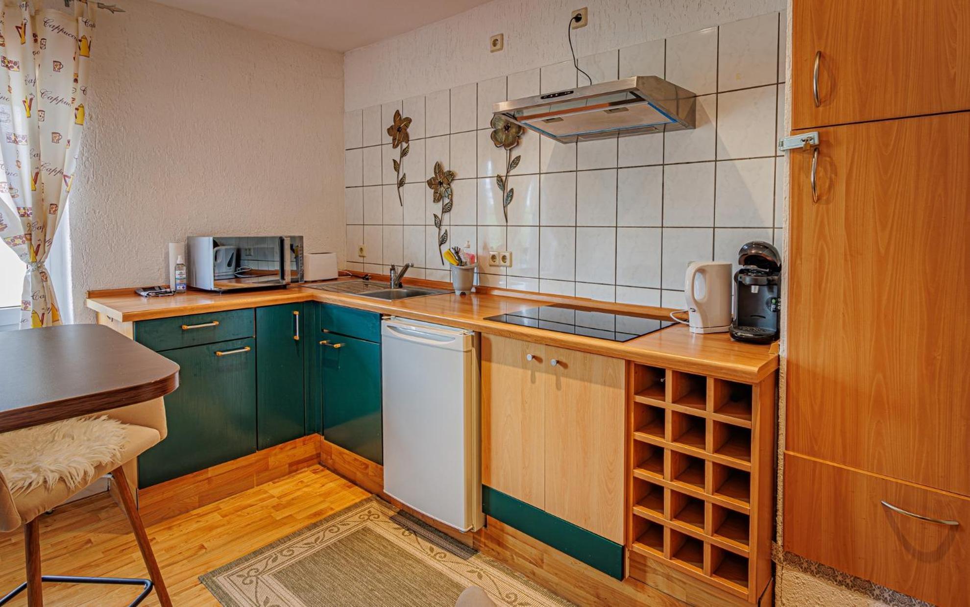 Wohnen Ueber Einem Mediterranen Restaurant,apartment 2 Oder 3 Leipzig