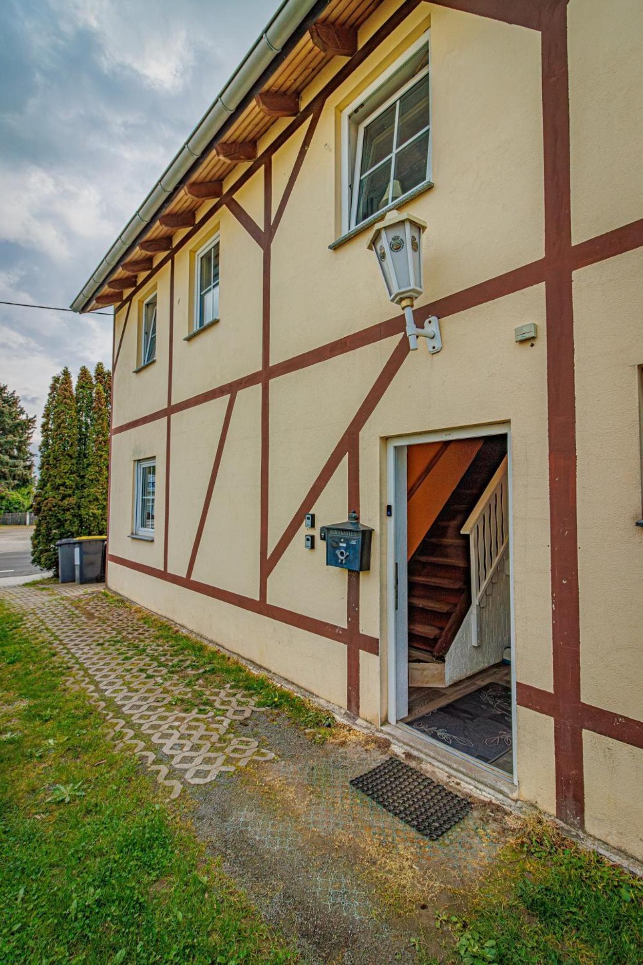 Wohnen Ueber Einem Mediterranen Restaurant,apartment 2 Oder 3 Leipzig